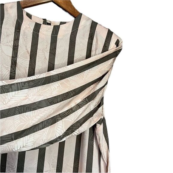 Maggie London 100% silk striped tunic - Picture 7 of 11